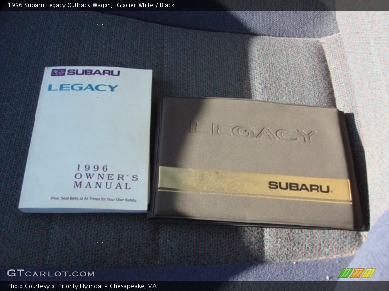 Glacier White / Black 1996 Subaru Legacy Outback Wagon