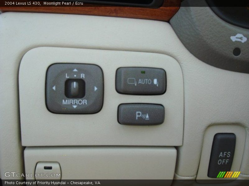 Moonlight Pearl / Ecru 2004 Lexus LS 430