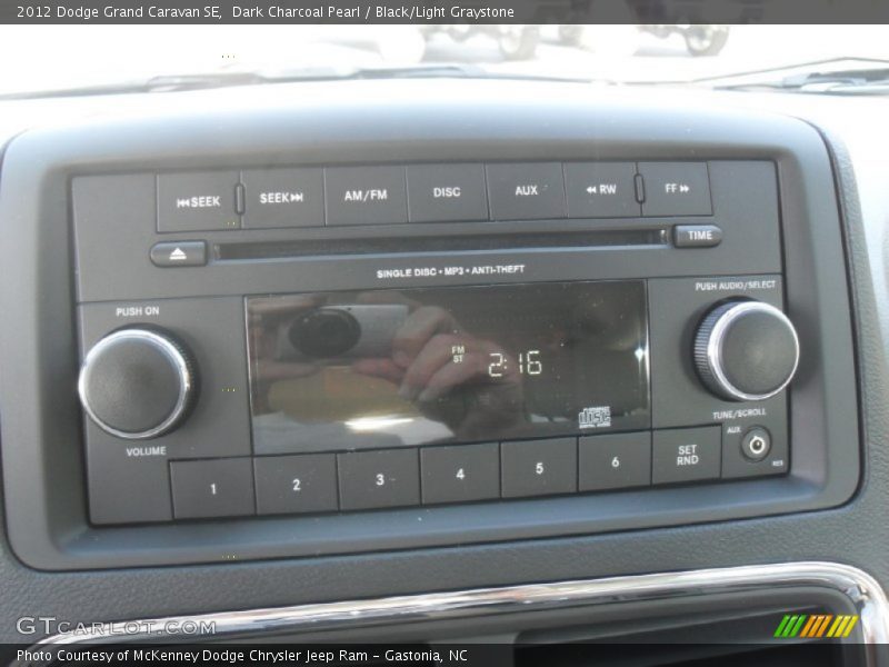 Dark Charcoal Pearl / Black/Light Graystone 2012 Dodge Grand Caravan SE