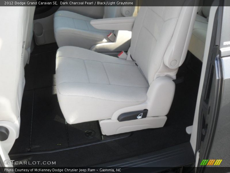 Dark Charcoal Pearl / Black/Light Graystone 2012 Dodge Grand Caravan SE