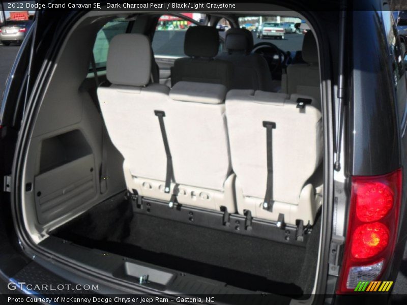 Dark Charcoal Pearl / Black/Light Graystone 2012 Dodge Grand Caravan SE