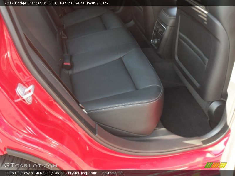 Redline 3-Coat Pearl / Black 2012 Dodge Charger SXT Plus