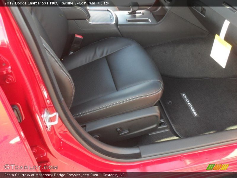 Redline 3-Coat Pearl / Black 2012 Dodge Charger SXT Plus