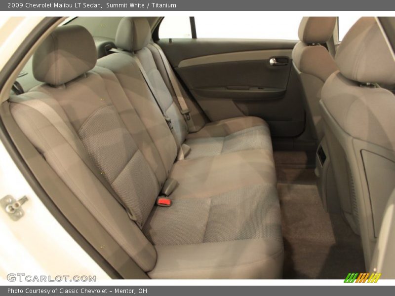 Summit White / Titanium 2009 Chevrolet Malibu LT Sedan