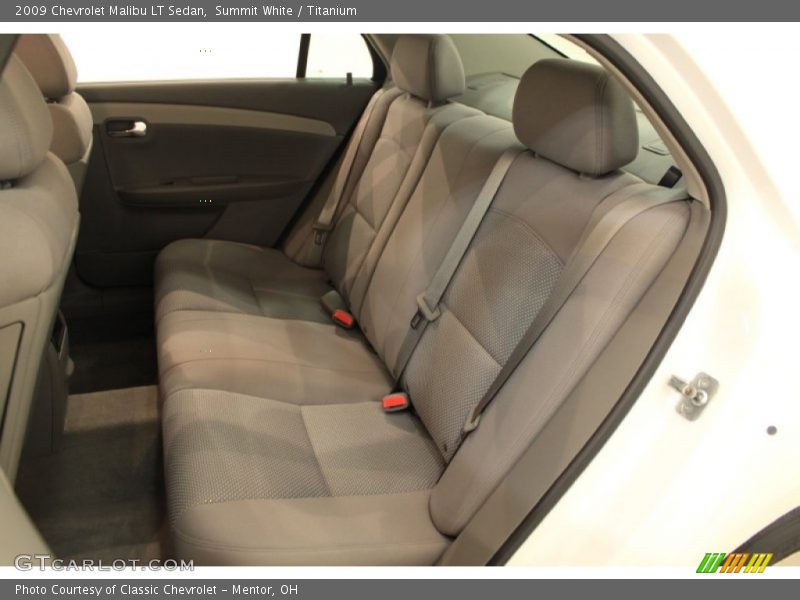 Summit White / Titanium 2009 Chevrolet Malibu LT Sedan