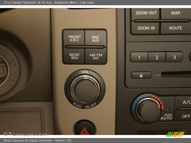 Controls of 2011 Pathfinder LE V8 4x4