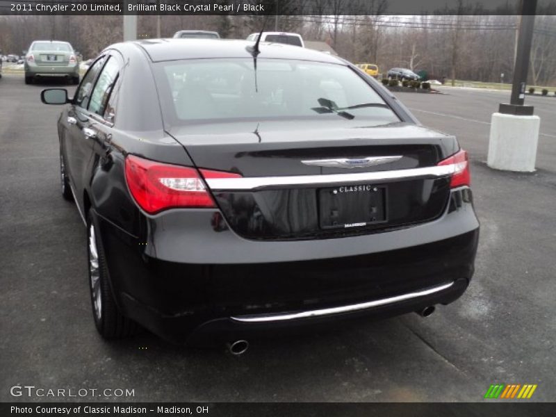 Brilliant Black Crystal Pearl / Black 2011 Chrysler 200 Limited