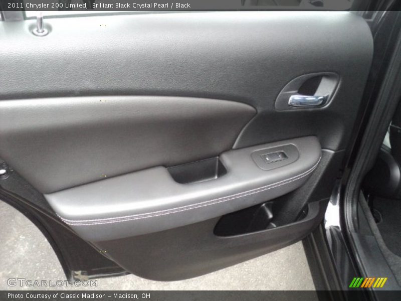 Brilliant Black Crystal Pearl / Black 2011 Chrysler 200 Limited