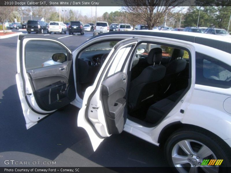 Stone White / Dark Slate Gray 2010 Dodge Caliber SXT