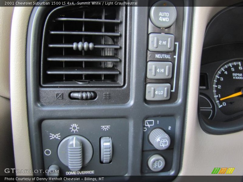 Summit White / Light Gray/Neutral 2001 Chevrolet Suburban 1500 LS 4x4