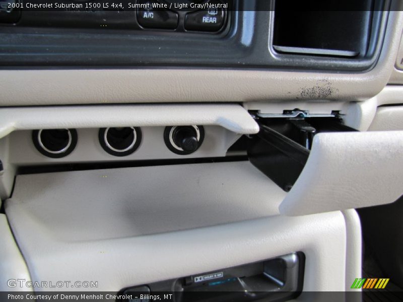Summit White / Light Gray/Neutral 2001 Chevrolet Suburban 1500 LS 4x4
