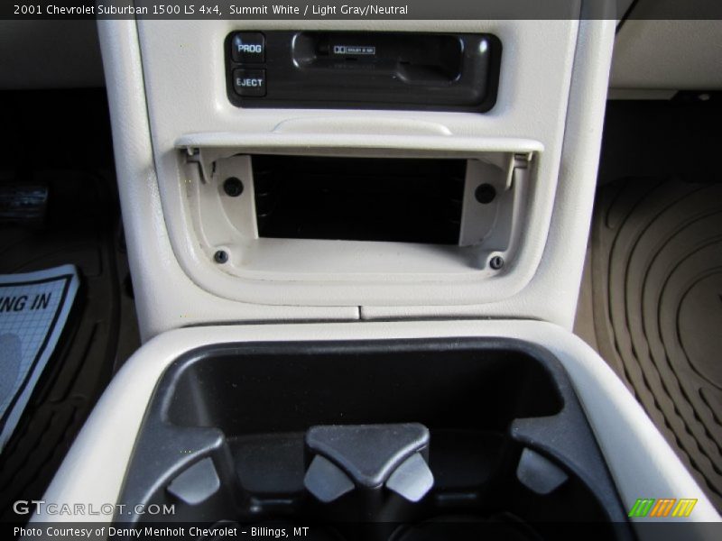Summit White / Light Gray/Neutral 2001 Chevrolet Suburban 1500 LS 4x4