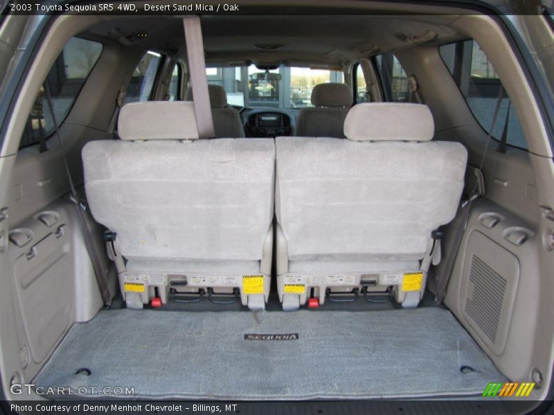  2003 Sequoia SR5 4WD Trunk