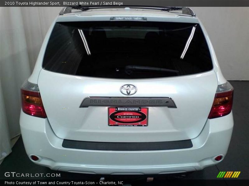 Blizzard White Pearl / Sand Beige 2010 Toyota Highlander Sport