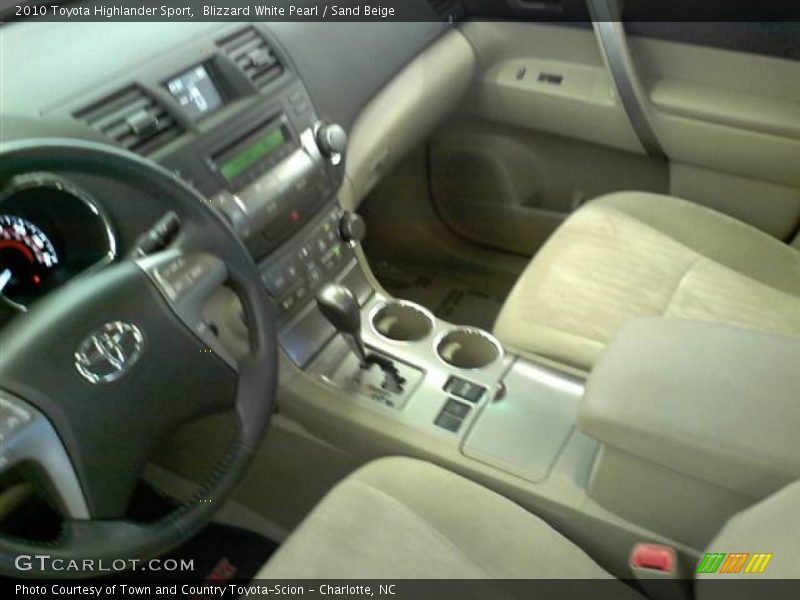 Blizzard White Pearl / Sand Beige 2010 Toyota Highlander Sport