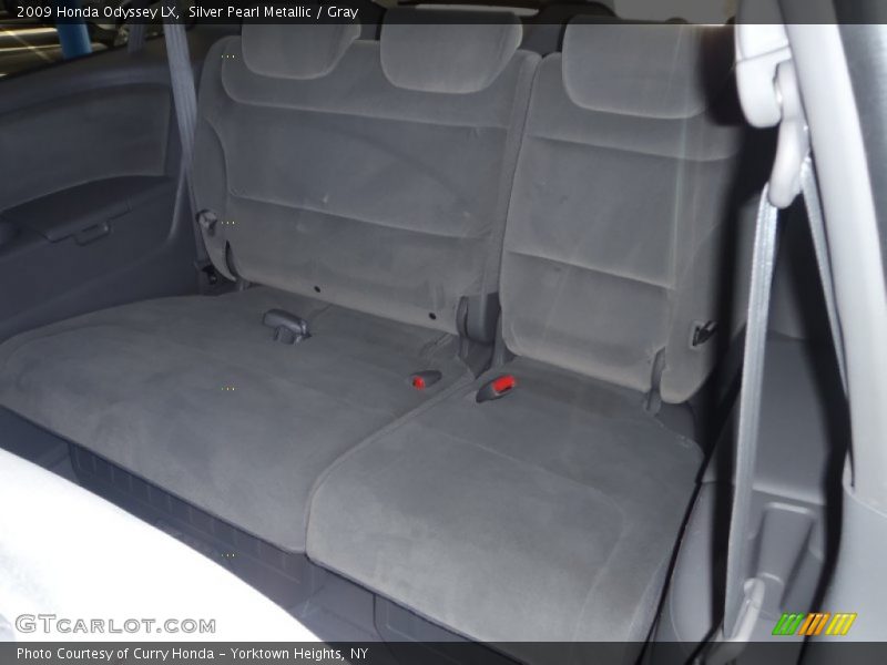 Silver Pearl Metallic / Gray 2009 Honda Odyssey LX