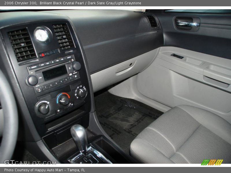 Brilliant Black Crystal Pearl / Dark Slate Gray/Light Graystone 2006 Chrysler 300