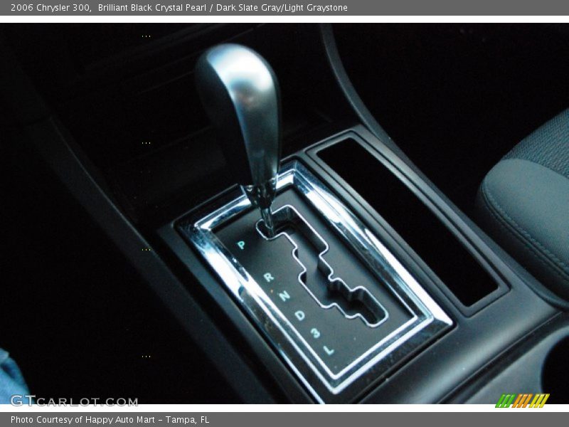 Brilliant Black Crystal Pearl / Dark Slate Gray/Light Graystone 2006 Chrysler 300