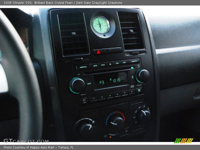 Brilliant Black Crystal Pearl / Dark Slate Gray/Light Graystone 2006 Chrysler 300