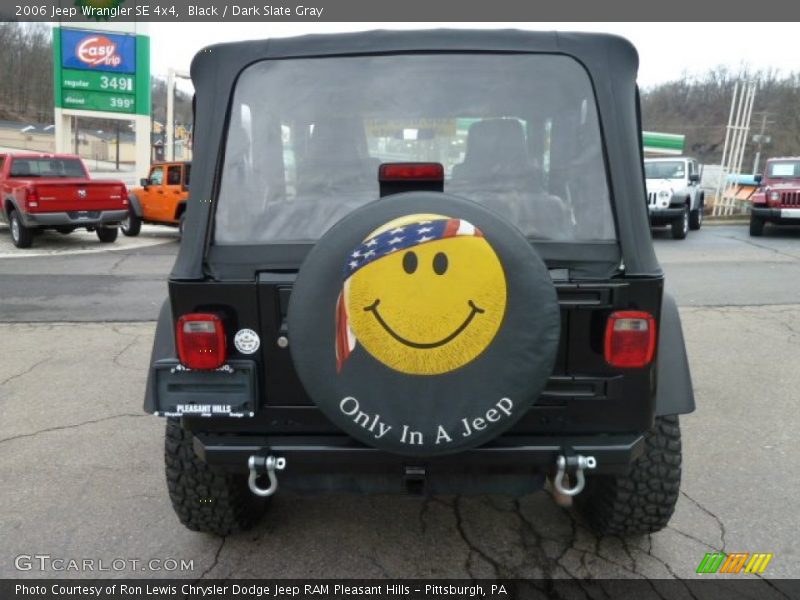 Black / Dark Slate Gray 2006 Jeep Wrangler SE 4x4