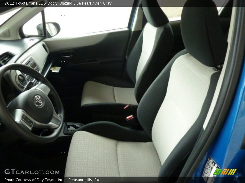 Blazing Blue Pearl / Ash Gray 2012 Toyota Yaris LE 5 Door