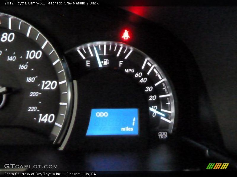 Magnetic Gray Metallic / Black 2012 Toyota Camry SE