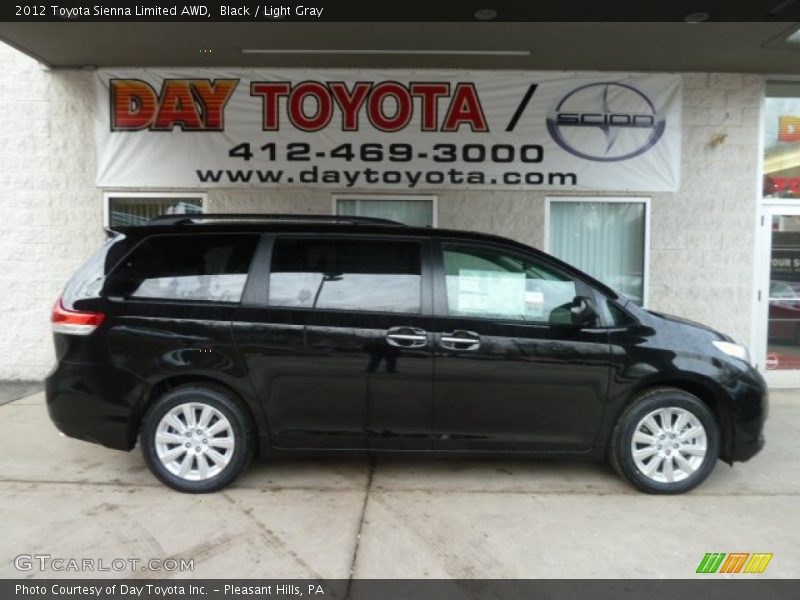 Black / Light Gray 2012 Toyota Sienna Limited AWD
