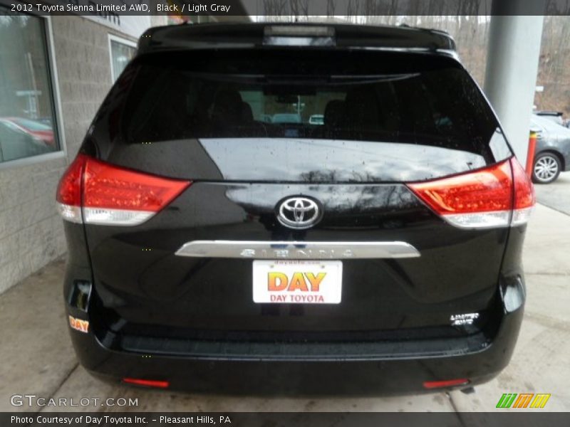 Black / Light Gray 2012 Toyota Sienna Limited AWD
