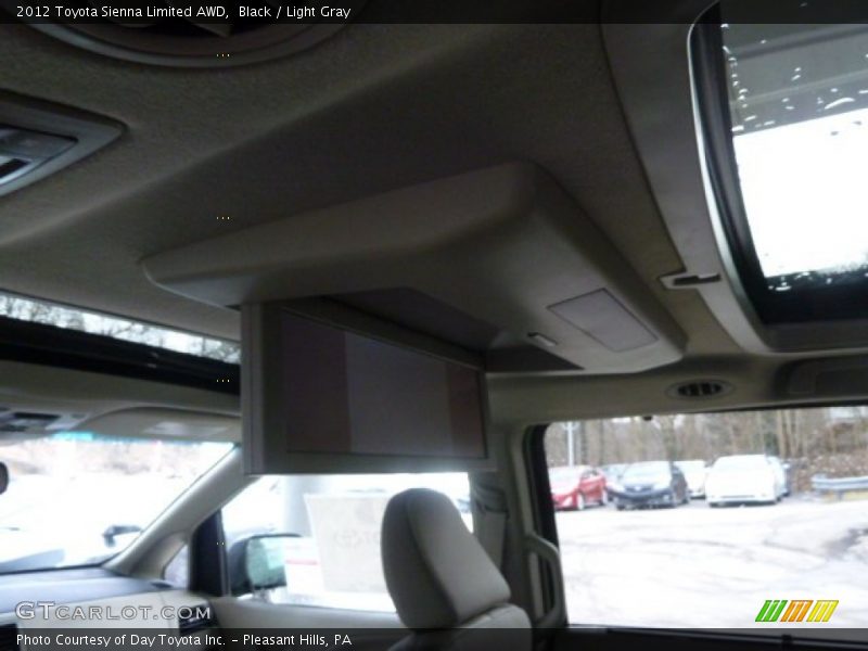 Black / Light Gray 2012 Toyota Sienna Limited AWD