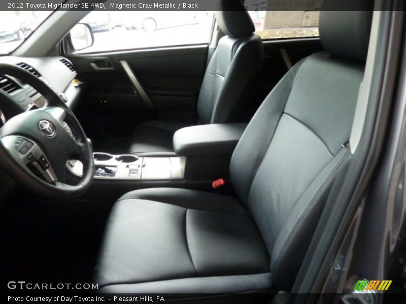 Magnetic Gray Metallic / Black 2012 Toyota Highlander SE 4WD