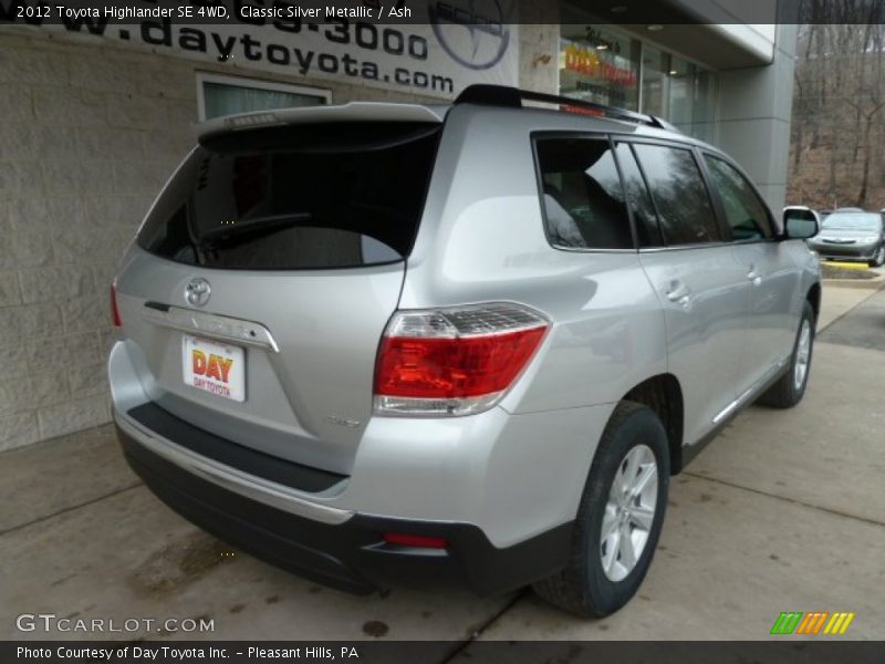 Classic Silver Metallic / Ash 2012 Toyota Highlander SE 4WD