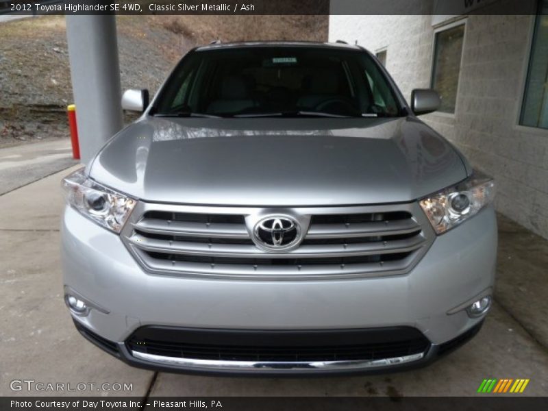 Classic Silver Metallic / Ash 2012 Toyota Highlander SE 4WD