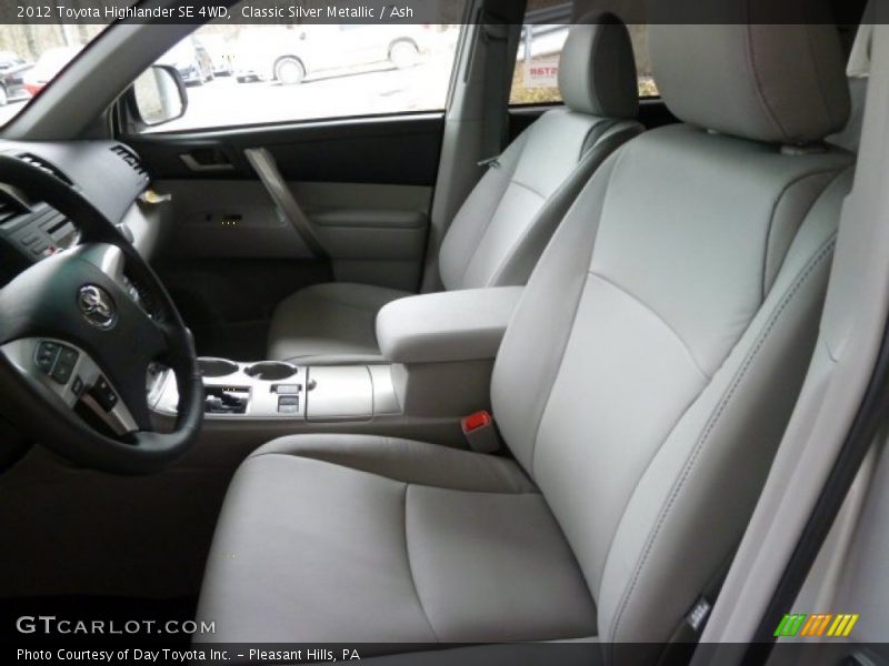 Classic Silver Metallic / Ash 2012 Toyota Highlander SE 4WD
