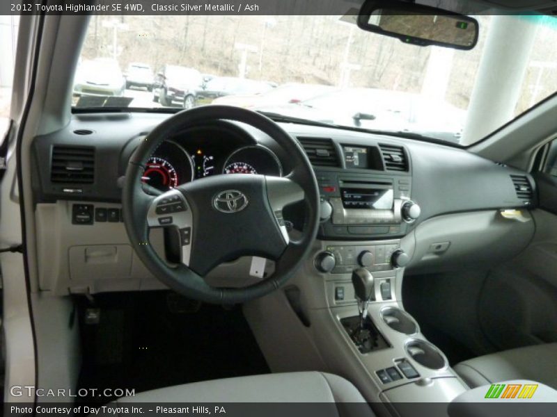 Classic Silver Metallic / Ash 2012 Toyota Highlander SE 4WD