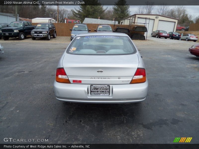 Titanium Frost Metallic / Dusk 1999 Nissan Altima GXE