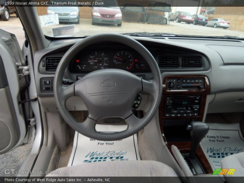 Titanium Frost Metallic / Dusk 1999 Nissan Altima GXE