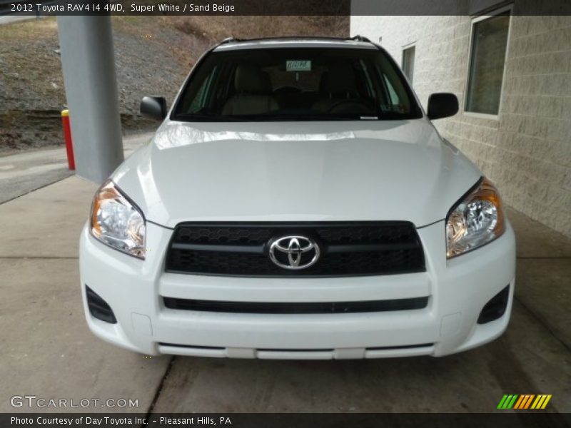 Super White / Sand Beige 2012 Toyota RAV4 I4 4WD