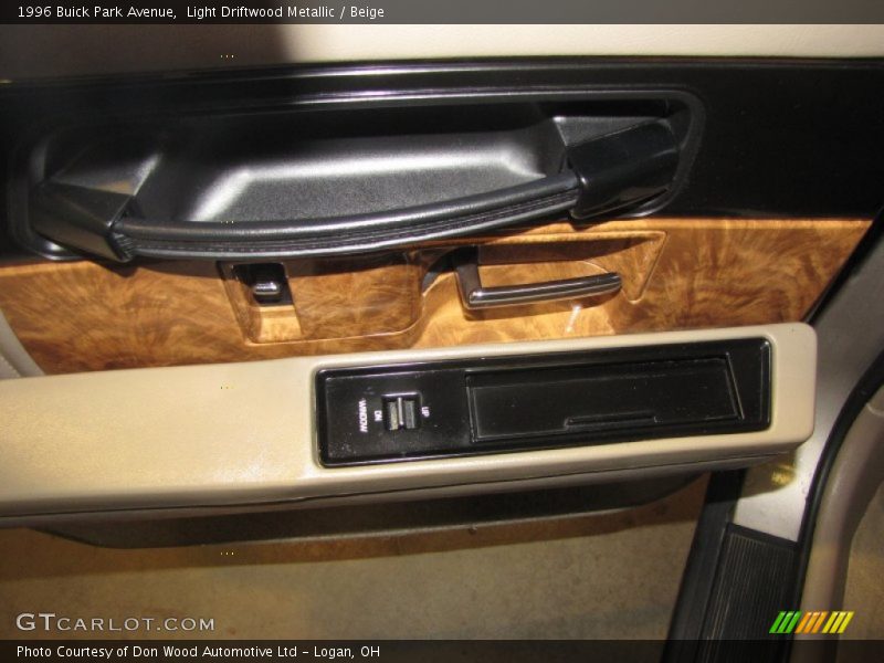 Light Driftwood Metallic / Beige 1996 Buick Park Avenue