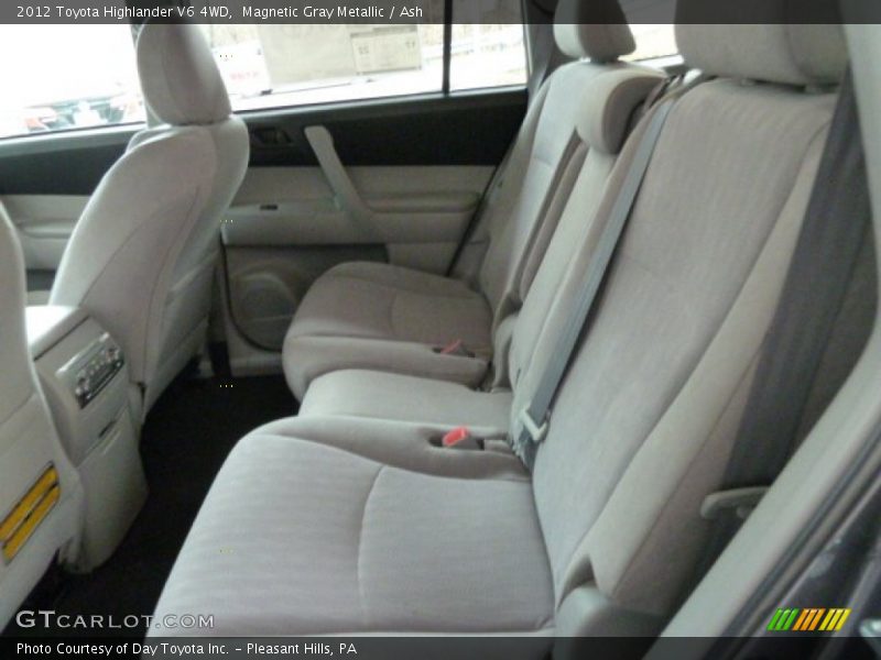 Magnetic Gray Metallic / Ash 2012 Toyota Highlander V6 4WD