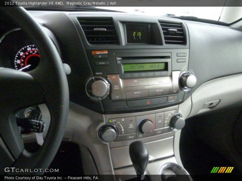 Magnetic Gray Metallic / Ash 2012 Toyota Highlander V6 4WD