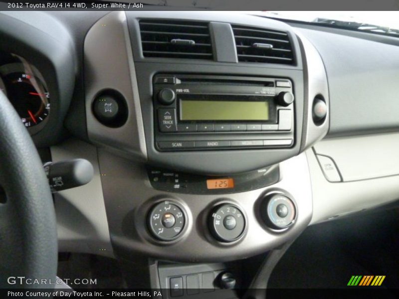 Super White / Ash 2012 Toyota RAV4 I4 4WD