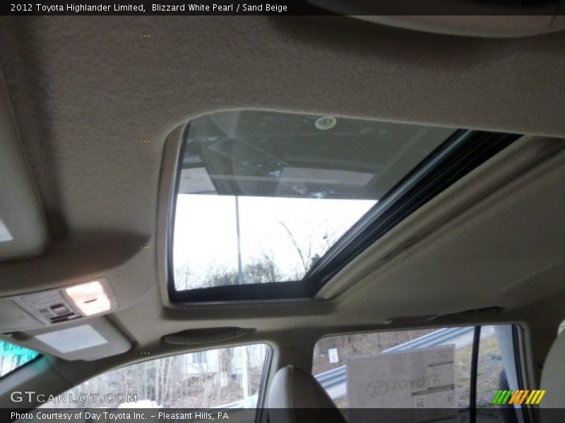 Blizzard White Pearl / Sand Beige 2012 Toyota Highlander Limited