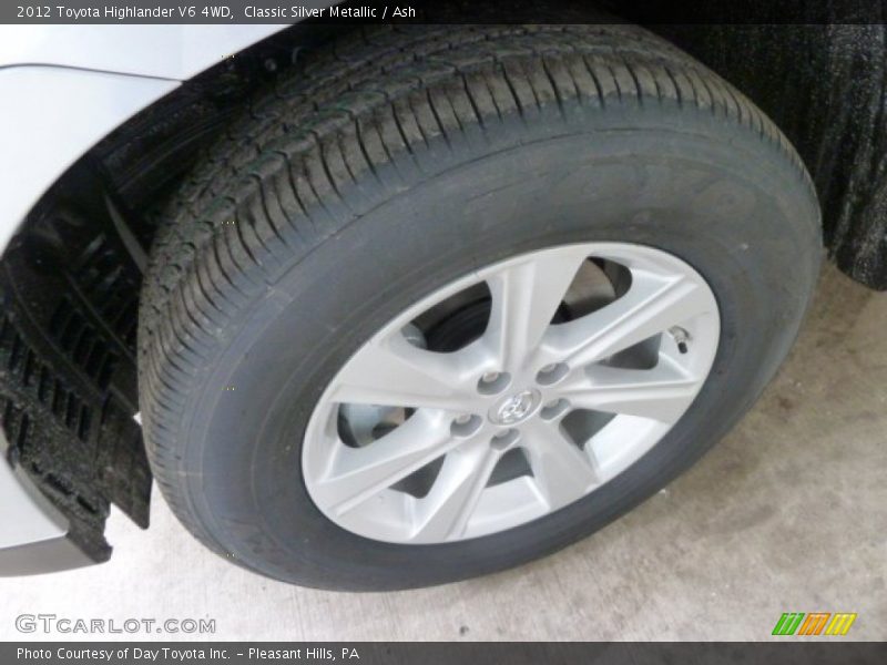 Classic Silver Metallic / Ash 2012 Toyota Highlander V6 4WD