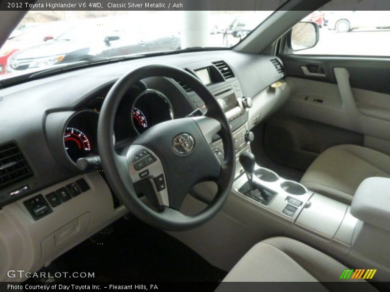 Classic Silver Metallic / Ash 2012 Toyota Highlander V6 4WD