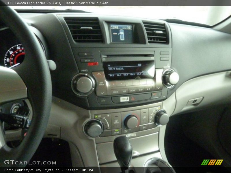 Classic Silver Metallic / Ash 2012 Toyota Highlander V6 4WD
