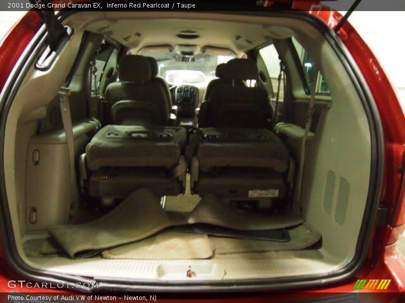 Inferno Red Pearlcoat / Taupe 2001 Dodge Grand Caravan EX