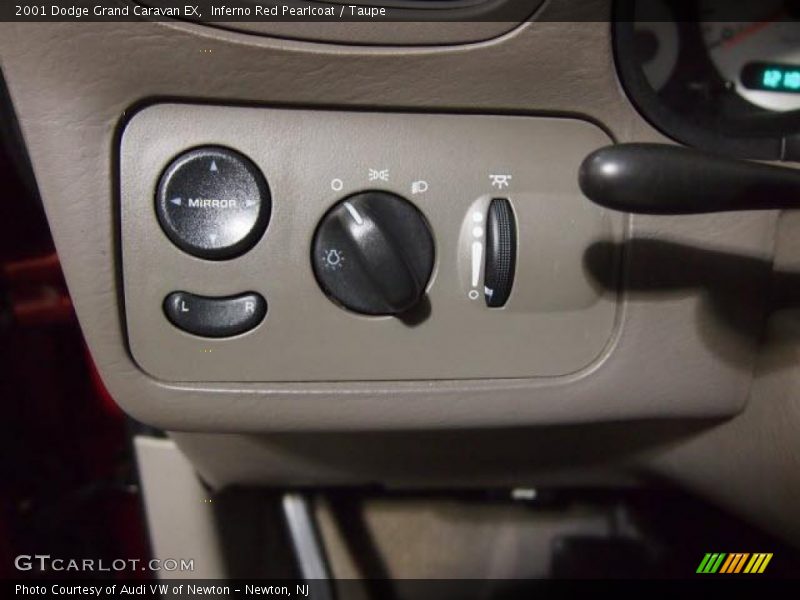 Inferno Red Pearlcoat / Taupe 2001 Dodge Grand Caravan EX