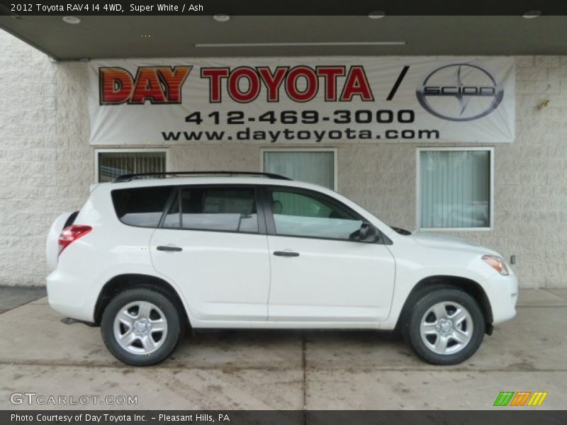 Super White / Ash 2012 Toyota RAV4 I4 4WD