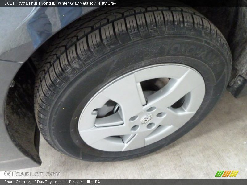 Winter Gray Metallic / Misty Gray 2011 Toyota Prius Hybrid II