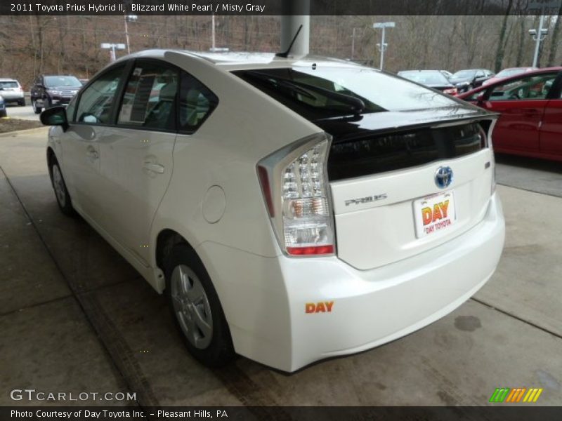 Blizzard White Pearl / Misty Gray 2011 Toyota Prius Hybrid II